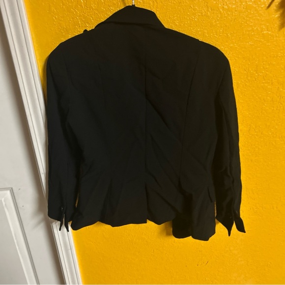 Tahari Black Blazer - Picture 3 of 7